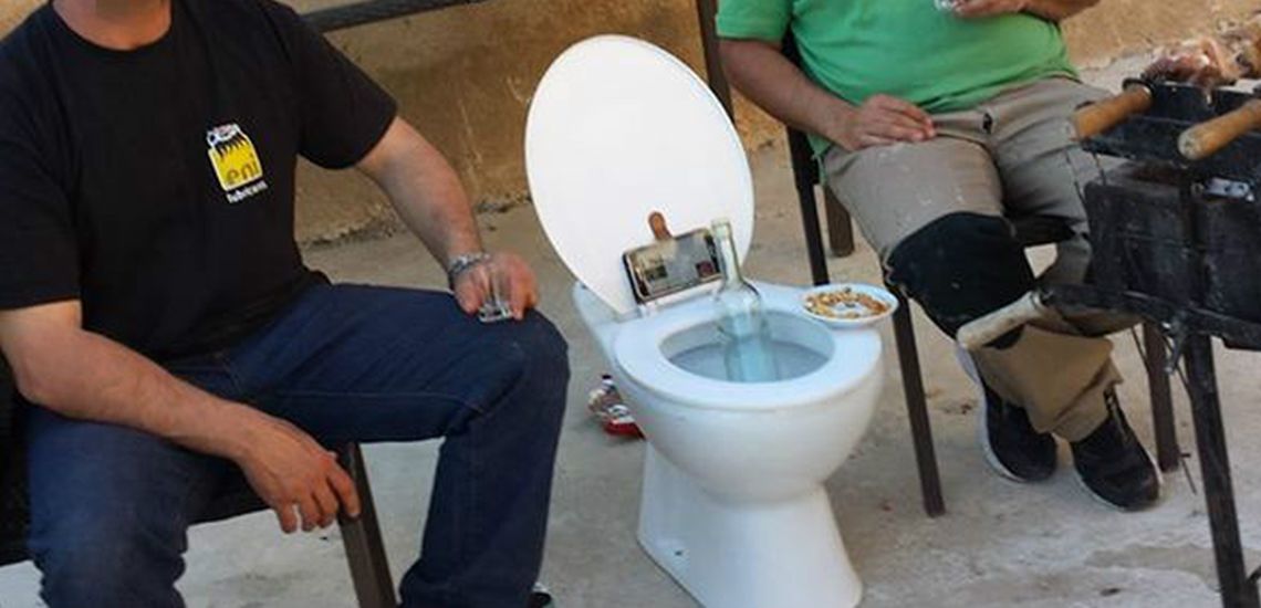«Αστείρευτη» η κυπριακή ευφυΐα – Χρησιμοποίησαν τουαλέτα ως παγωνιέρα - Δεν θέλει κόπο θέλει τρόπο! – ΦΩΤΟΓΡΑΦΙΕΣ